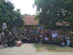 Koramil0816/10 Balongbendo Bati tuud serma suwandi Hadiri Karnaval