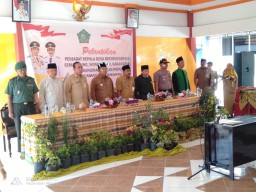 Danramil 0816/13 Wonoayu Menghadiri Pelantikan Penjabat Kepala Desa Di Pendopo Kecamatan Wonoayu