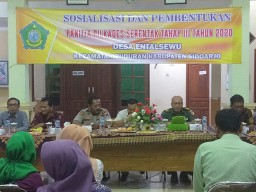 Sosialisasi dan Pembentukan Panitia Pilkades di Desa Entalsewu