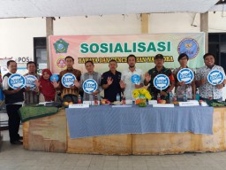 Babinsa Koramil 0816/10 Balongbendo hadiri Sosialisasi Bahaya Dan Pencegahan Narkoba