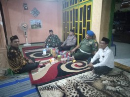BATI TUUD RAMIL 0816/13 WAKILI DANRAMIL HADIRI PERINGATAN MAULID NABI MUHAMMAD SAW