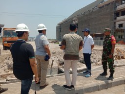 Babinsa Koramil 0816/08 Jabon Mendampingi Petugas PGN BUMN