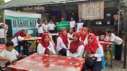 Keluarga besar Koramil 0816/03 Buduran ikut pesta Rakyat di lapangan kodam V/Brawijaya