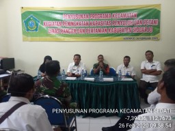 Danramil Sedati 0816/18 Sedati yang diwakili oleh Serma Atot Hadiri kegiatan Penyusunan programa Kecamatan Sedati.