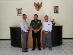 Danramil 0816/16 Waru bersinergi dengan pelaku usaha di wilayah kecamatan Waru