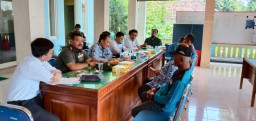 Kapten Inf I Made Sudiadnyana Selalu Danramil Jabon Hadiri Kegiatan Sosialisasi Sutet Di Desa Kedungpandan