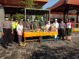Anggota Ramil07 Krembung melaks giat PAM Pelaksanaan Persembahyangan Tahun Agung Kesanga Nyepi 1942/2020
