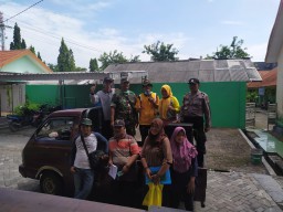 Babinsa Koramil 0816/12 Prambon Sosialisasi cegah virus corona