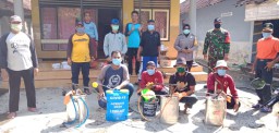 Waktu yg bersamaan Desa Wonomlati dan Balonggarut Kec. Krembung melaksanakan Penyemprotan Disinfektan Covid 19