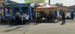 Serka Mulyanto pantau pos PSBB di Wil. Kec. Krembung