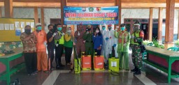 Tiga pilar Desa Sidomulyo laksanakan apel siaga dilanjutkan penyemprotan disinfektan secara serentak