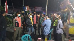 Koramil 0816/18 Sedati Bersama Forkopimka Bubarkan Kerumunan Massa Guna Memutus Mata Rantai Covid-19