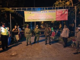 Anggota Ramil 07/ Krembung Laksanakan Patroli di chek point Bersama Polsek dan Satpol PP