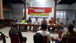 Babinsa Koramil 18 Sedati Pelda Achmad Chusaini Hadiri Pembentukan Kampung Tangguh di Desa Semampir Kec Sedati.