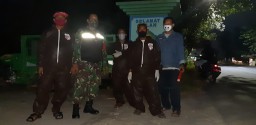 Dampingi Relawan, Babinsa 0816/12 Prambon pantau posko covid-19