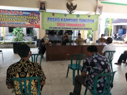 Koramil 0816/07 Krembung Forkompimka Laksanakan Penyuluhan Kampung Tangguh di Desa Tambak Rejo