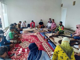 Babinsa Koramil 0816/08 Jabon Hadiri Rapat Koordinasi Wisata Pulau Lusi
