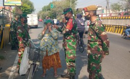 Giat Baksos Pembagian Masker Serentak Gratis Cegah Vrus Covid-19 Di Pasar Ngaban - Tanggulangin