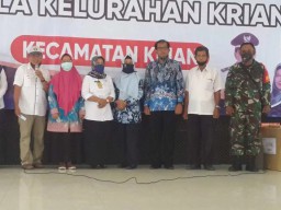Babinsa Koramil 0816/09 Krian Serma Ach. Saifi hadiri Pisah pamit Lurah Krian Kecamatan Krian Kabupaten Sidoarjo