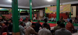 Anggota Ramil 0816/07 Krembung Laksanakan Pam Penegakan Disiplin Masyarakat di Wilayah Kec. Krembung