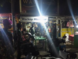 Anggota Koramil 06/ Tanggulangin Operasi Yustisi Bersama Forkopimka