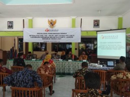 Danramil 0816/ 07 Krembung Hadiri undangan Sosialisasi Pengawasan Pemilu Pilkada Kab. Sda
