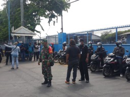 Kapten Inf Siswanto pimpin langsung pengamanan Unras di wilayahnya