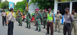 TNI/Polri dan Satpol PP terus menggelar Operasi Yustisi Prokes di Prambon