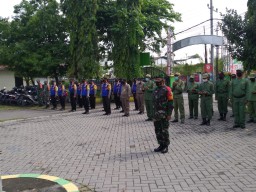 JELANG PILKADA KAB. SIDOARJO, MUSPIKA KEC WARU GELAR APEL KESIAPSIAGAAN PENGAMANAN PILKADA SIDOARJO