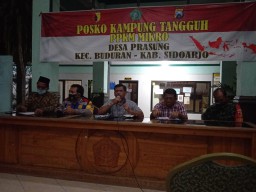 Babinsa Koramil 0816/03 Buduran Serma karli Menghadiri sosialisasi PPKM mikro di desa binaannya