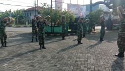 Jaga Kesehatan Babinsa Koramil 0816/13 Wonoayu Melaksanakan Senam Pagi