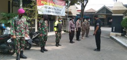Operasi Yustisi Tertib Masker Babinsa Koramil 0816/05 Tulangan dan Tiga Pilar