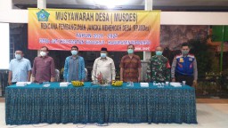 Babinsa Jati koramil 0816/01 hadiri musyawarah pembangunan Jangka Menengah Desa Jati