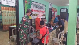 Babinsa Koramil 0816/05 Tulangan Melaksanakan Pengamanan Pelaksanaan Vaksinasi Covid-19 Sinovac Dengan Dosis ke-I
