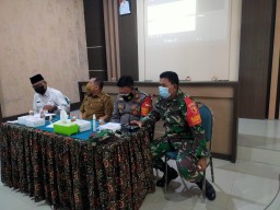 Babinsa 05/Tulangan Hadiri Rapat Koordinasi PPKM Darurat