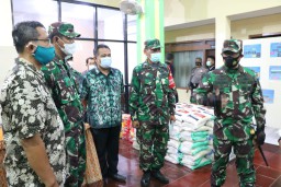 PANGDAM V BRAWIJAYA BERSAMA KAPOLDA JATIM MELAKSANAKAN SIDAK DI POSKO PPKM LEVEL 4