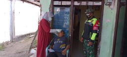 Babinsa Koramil 0816/ 06 Tanggulangin Dampingi Petugas Medis Tracing Warga Kontak Erat Dengan Pasien Covid-19