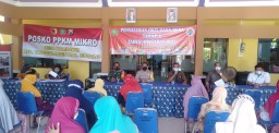 Babinsa Koramil 0816/06 Tanggulangin Dampingi Penyaluran BLT-DD