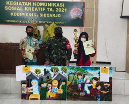 Ramil 0816/07Krembung Ikuti Lomba Lukis Komsos kreatif setingkat SMU/SMP Sederajat