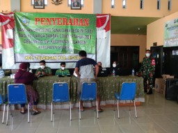 Pendampingan Babinsa Koramil 0816/05 Tulangan Sertu Joko .S Tentang Pelaksanaan vaksinasi Pfizer
