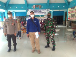 Serka Awwabin Laksanakan Pendampingan Dalam kegiatan Vaksin di Desa Rejeni