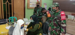 Vaksinasi Door To Door Lansia oleh Kodim 0816/Sidoarjo