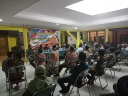 Babinsa Koramil 0816/05 Tulangan hadiri Rapat Penetapan APBDES Desa Kebaron Tahun 2022