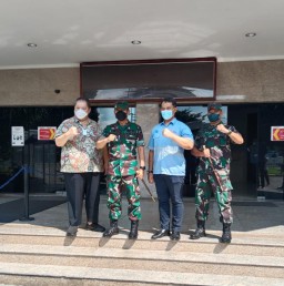 Jalin Silahturahmi, Dandim 0816/Sidoarjo dampingi Pangdam V/Brawijaya kunjungi PT. Tjiwi Kimia Tbk
