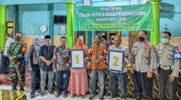 Babinsa Koramil 0816/06 Tanggulangin Hadiri Kegiatan Penetapan Bakal Calon Kades &amp; Pengundian Nomor Urut
