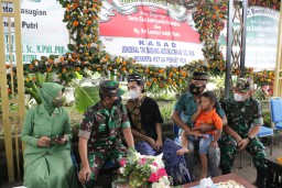Pangdam V/Brawijaya Takjiah Kerumah Keluarga Korban Penembakan KKB