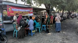 Terus Gelar Serbuan Vaksin, Koramil 06/Tanggulangin Lakukan Mobile Vaksin