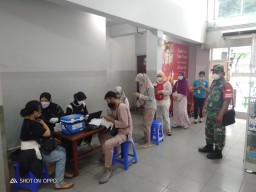 Kodim 0816/Sidoarjo gencarkan vaksin booster di wilayah Waru