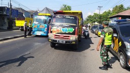 Babinsa Koramil 02/Candi ikut serta lakukan poskat antisipasi PMK pada hewan ternak