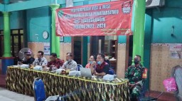Jelang Pilkades Babinsa Desa Penatarsewu Hadiri Pelaksanaan Penyampaian Visi &amp; Misi Para Calon Kades
